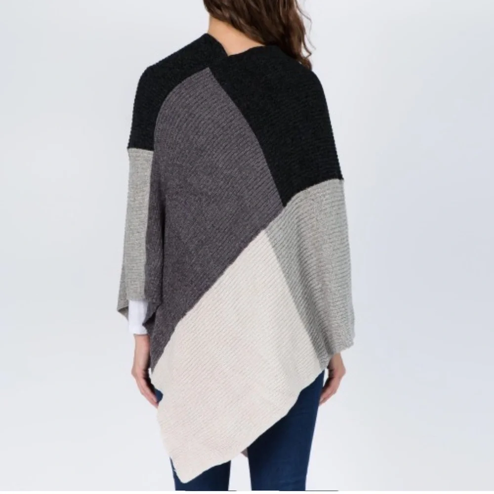 36 Boho chenille knit color block poncho. - Picture 4 of 4